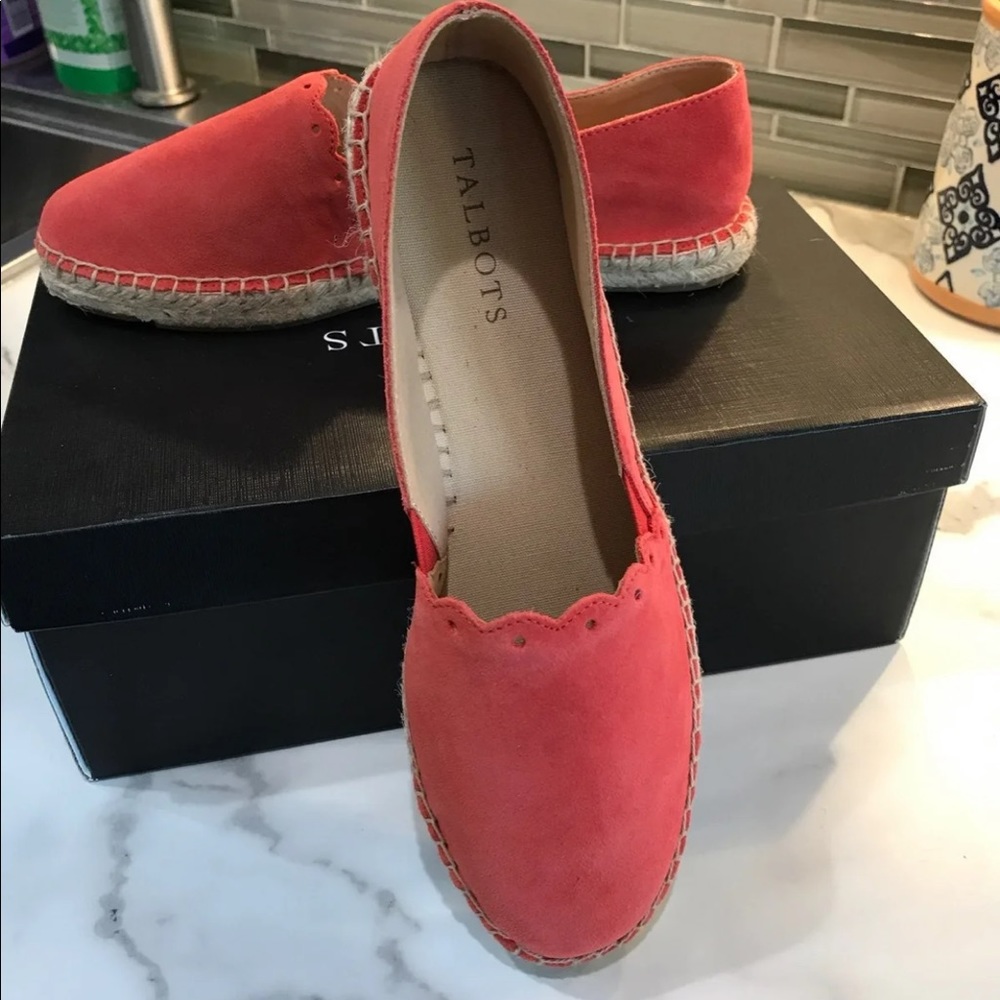 Brand new with box. Size 8 Talbots.